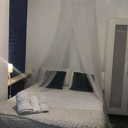 Cozy 12 아파트